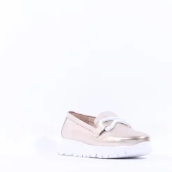Women Wonders Aura Infinity Link Slip On - Gold Leather