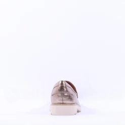 Women Tamaris Badam Chunky Sole Link Loafer - Light Gold
