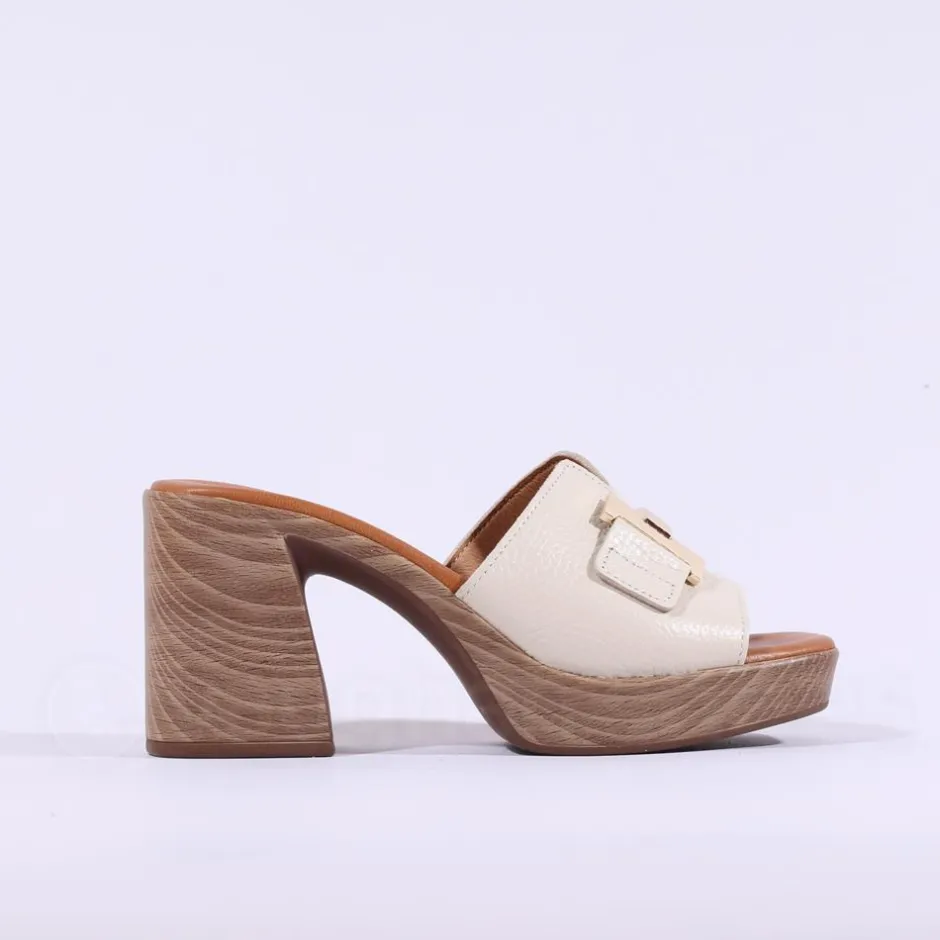 Women Oh My Sandals Block Heel Mule Link - Cream Gold