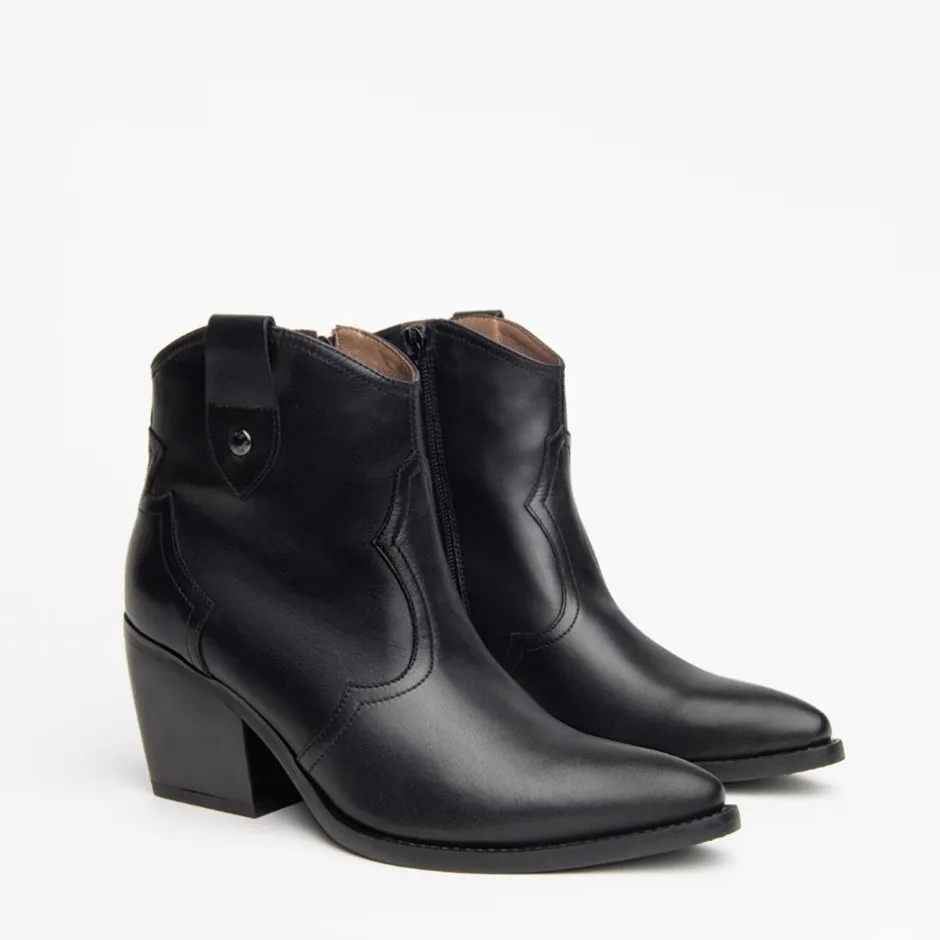 Women NeroGiardini Block Heel Western Boot - Black Leather