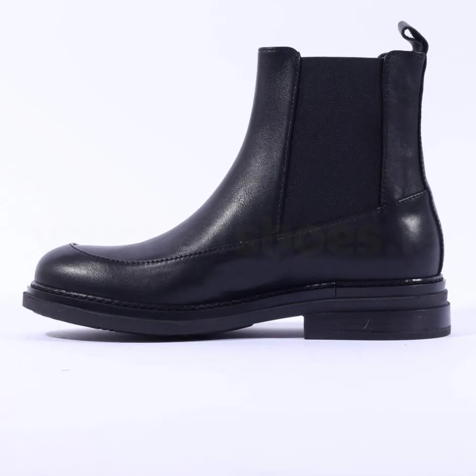 Women Marco Moreo Cambridge Stud Chelsea Boot - Black Leather