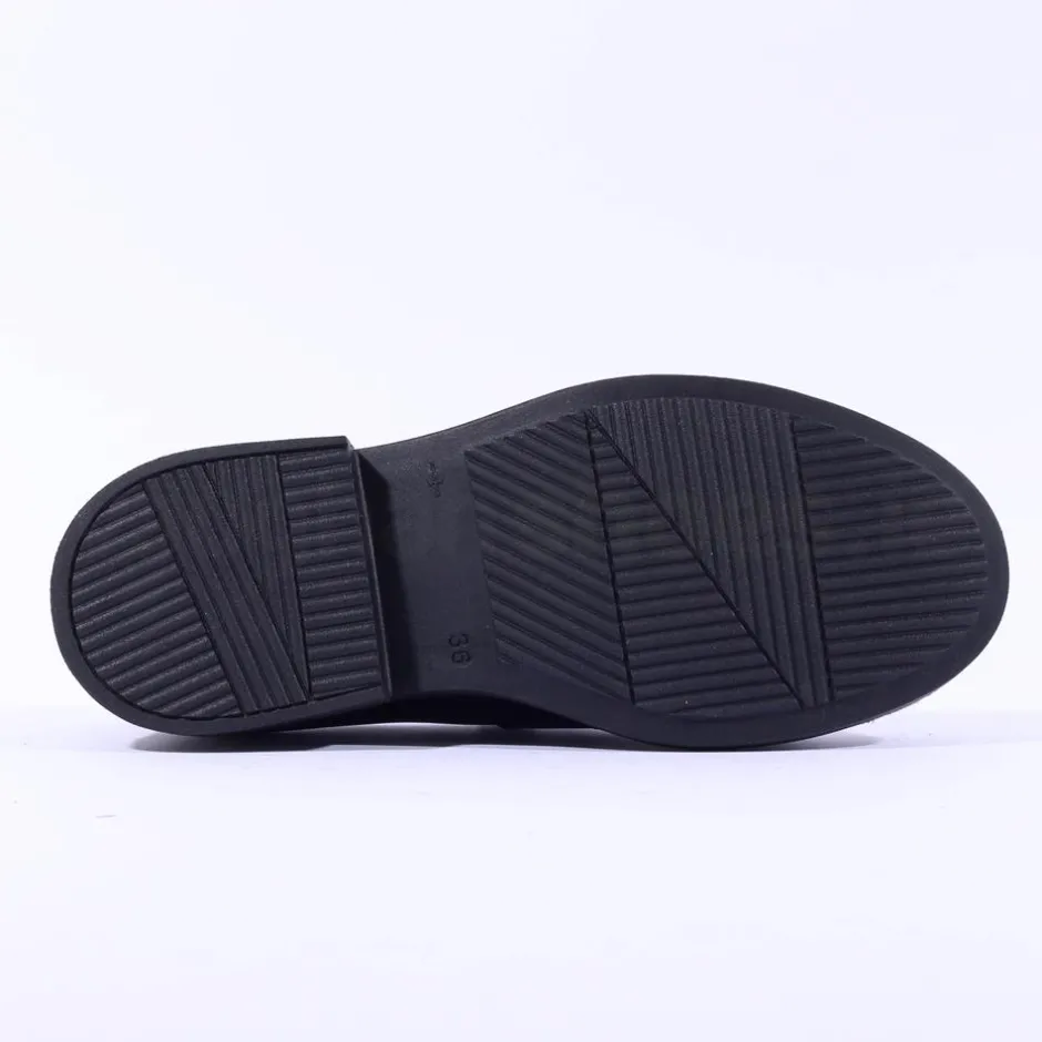 Women Marco Moreo Cambridge Tassle Loafer - Black Leather