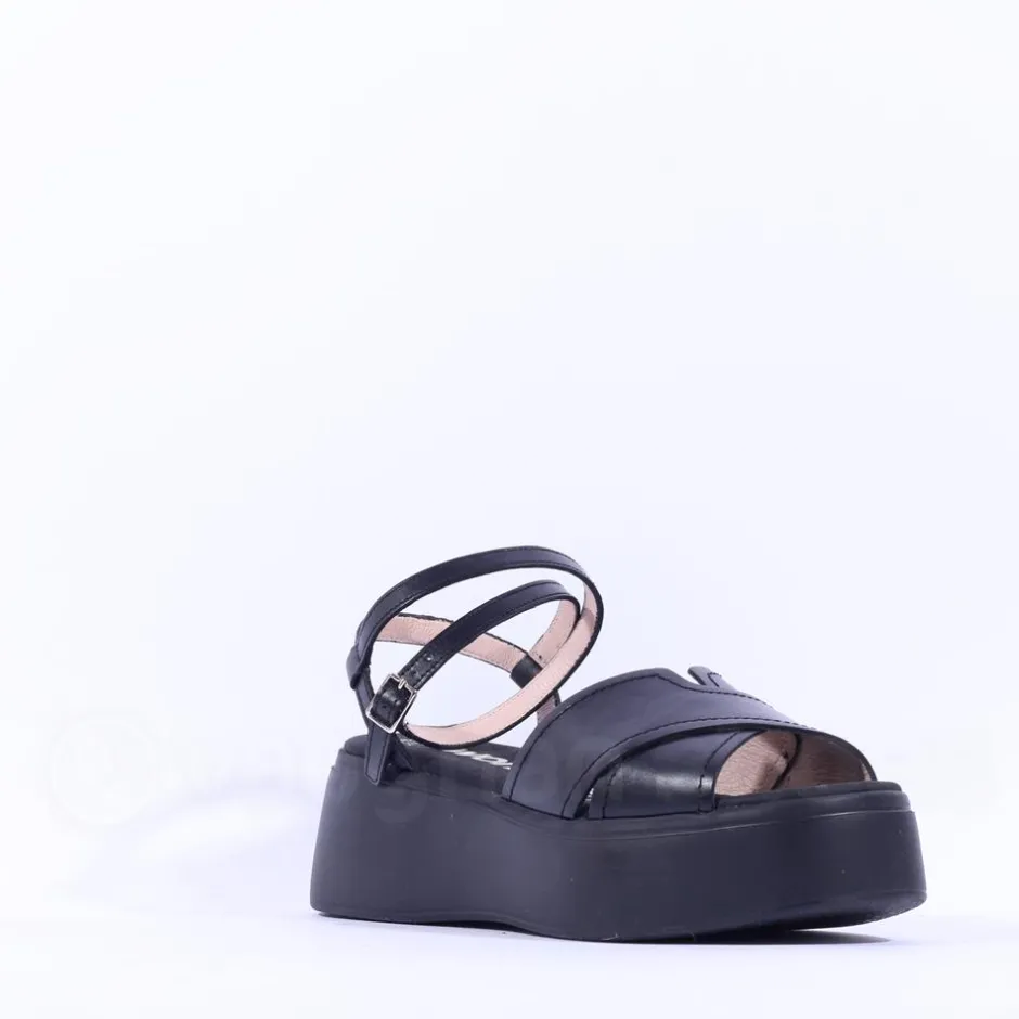 Women Wonders Cira Platform Ankle Strap Sandal - Black Leather