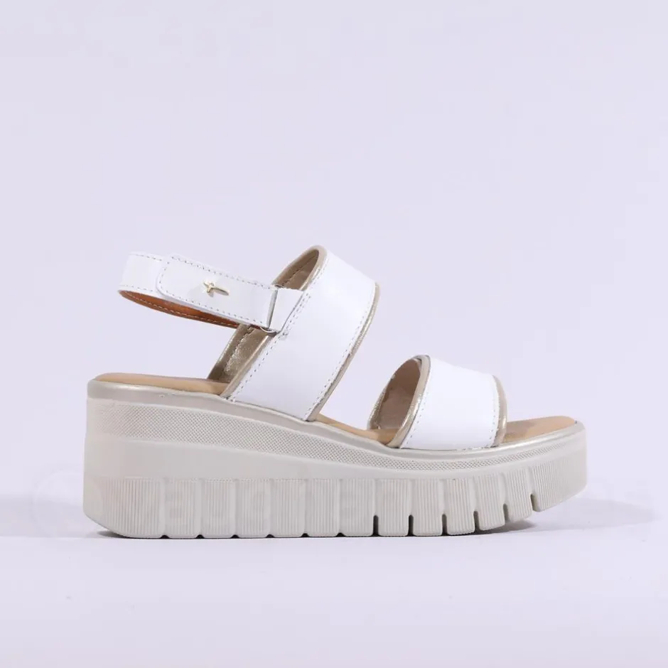 Women Tamaris Cobe Platform Wedge Sandal - White Gold