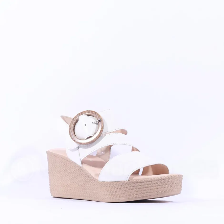 Women Gabor Drama Wedge Ring Buckle Sandal - Off White Leather