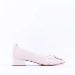 Women Caprice Evita Low Heel Link Shoe - Off White