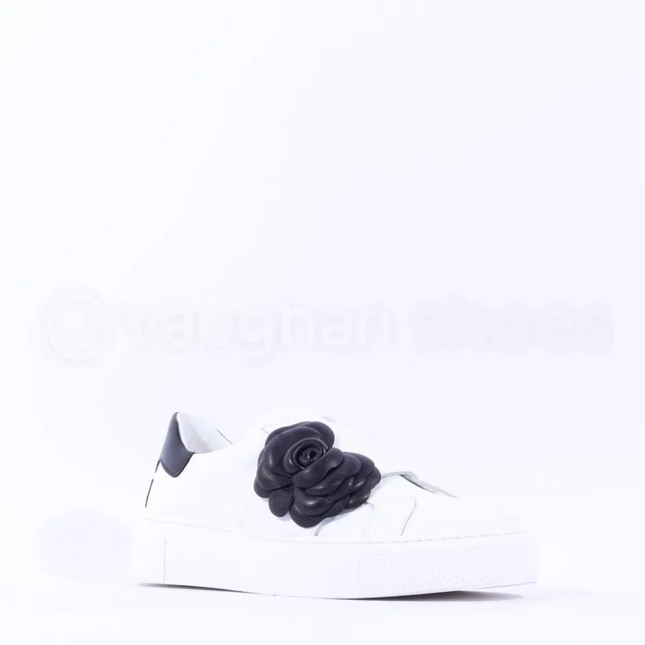 Women Marco Moreo Flower Brooch Low Trainer - White Black