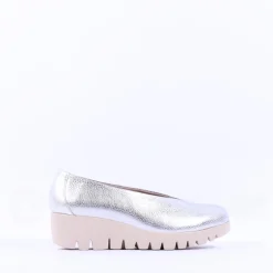 Women Wonders Fly Classic Slip On Wedge - Silver Leather