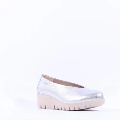 Women Wonders Fly Classic Slip On Wedge - Silver Leather