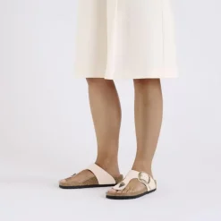 Women Birkenstock Gizeh Big Buckle High Shine - Light Rose