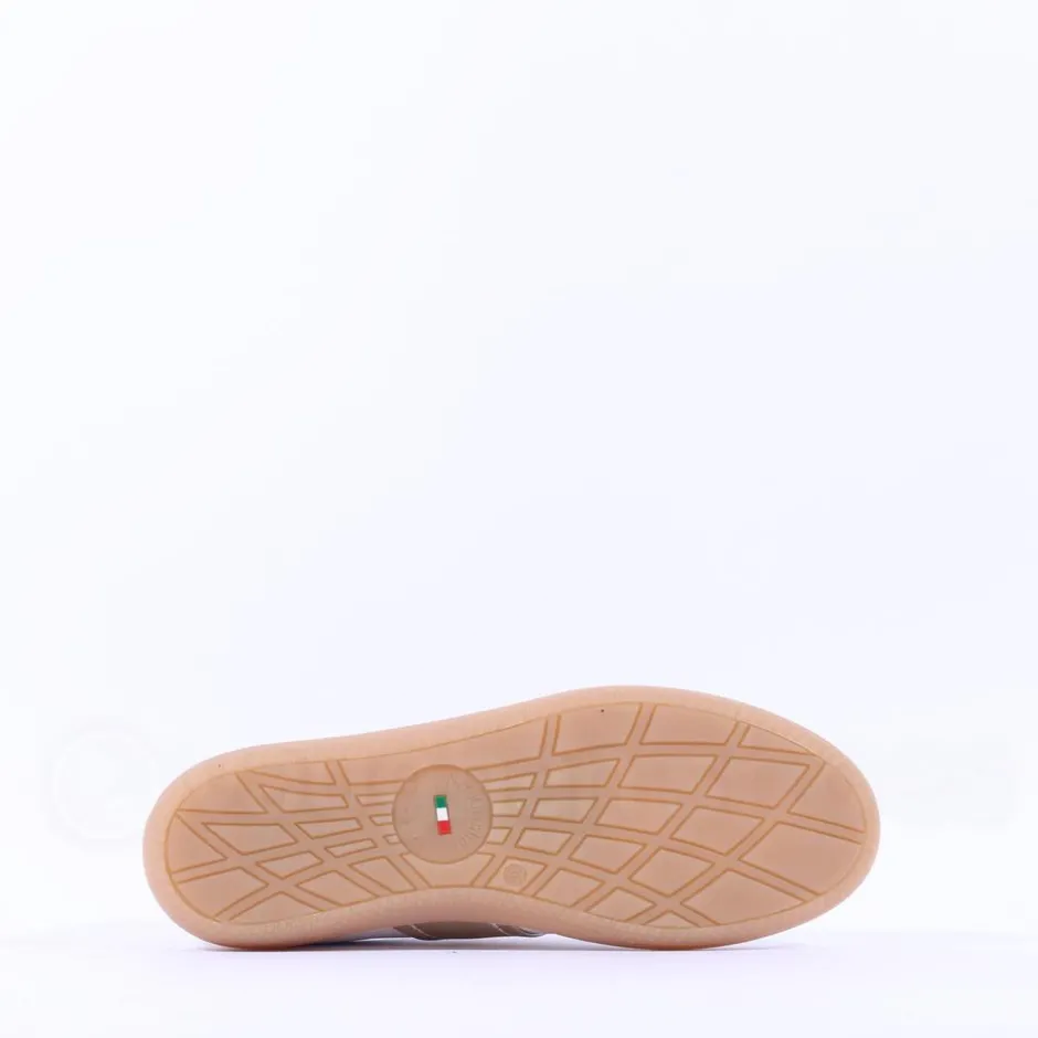 Women NeroGiardini Low Gumsole Trainer - White Gold Leather