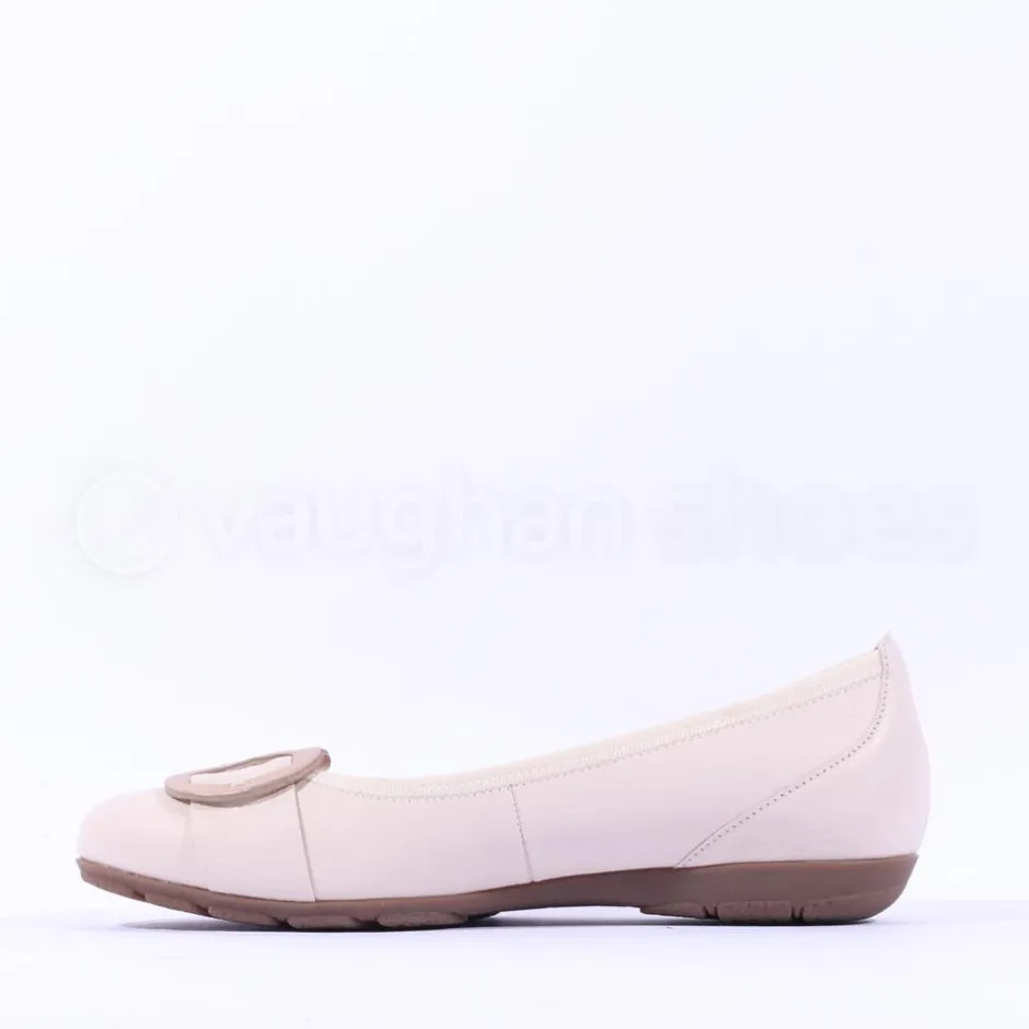 Women Gabor Rosta Slip On Low Pomp - Cream Combi