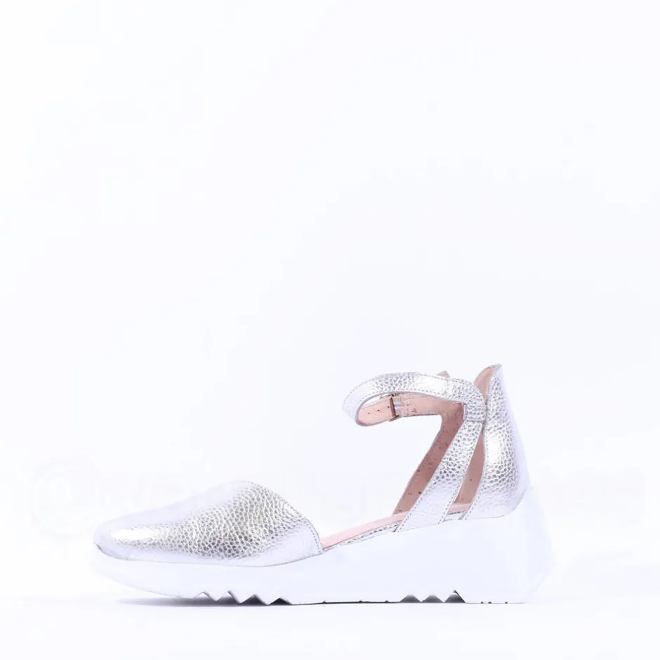 Women Wonders Selfie Wedge Ankle Strap Sandal - Silver Leather