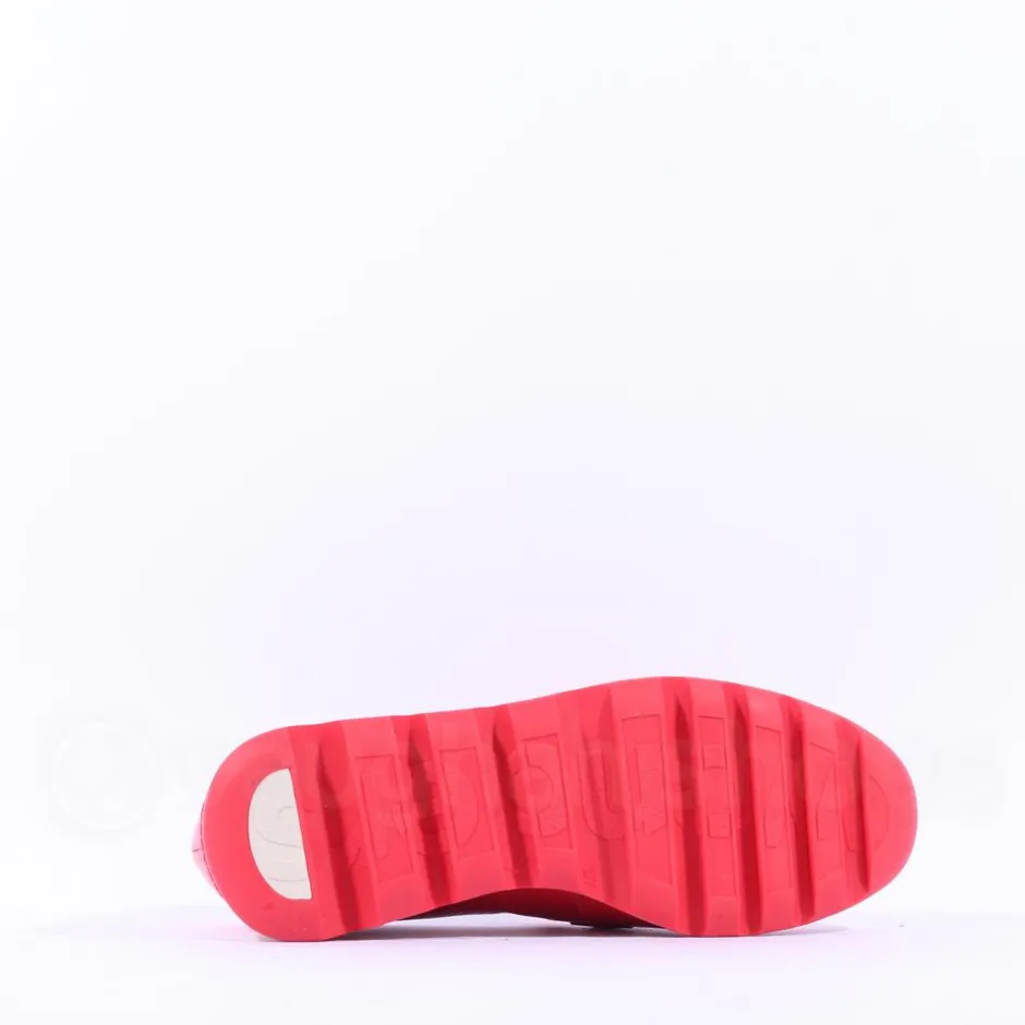Women Wonders Sima Wedge Link Shoe - Red Patent