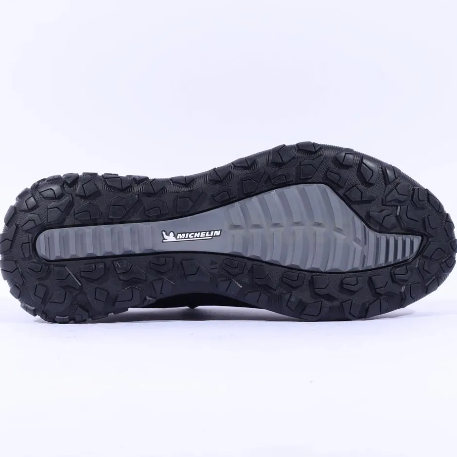 Ecco Men Ult-Trn Waterproof Hiking Shoe - All Black