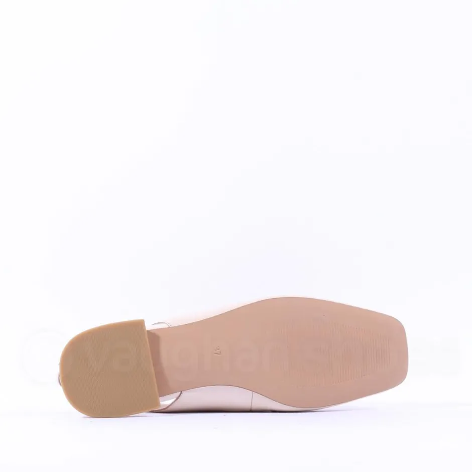 Women Caprice Vanny Flat Slingback Link Shoe - Cream Leather