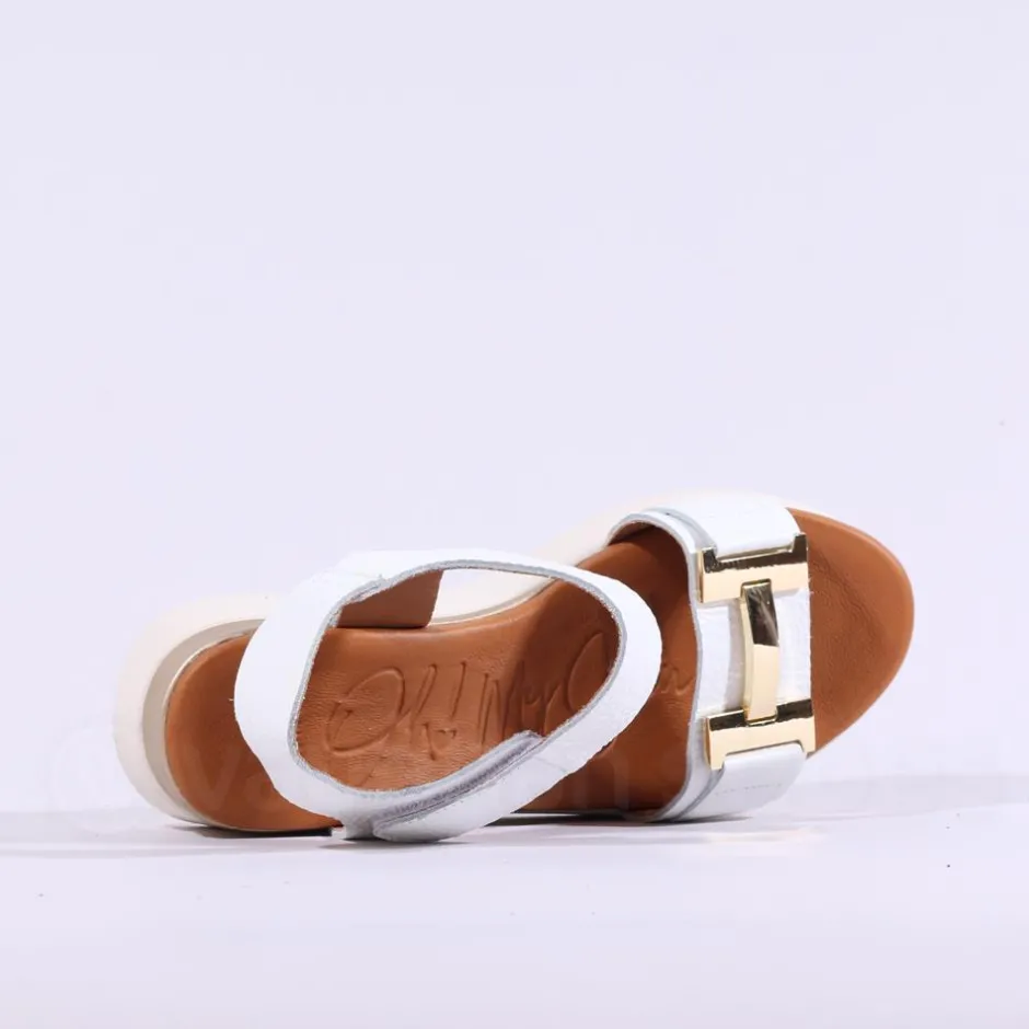 Women Oh My Sandals Velcro Link Wedge - White